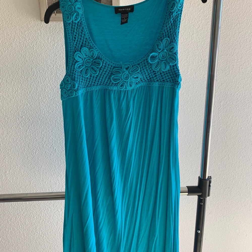 Spense Aquablue rolled neck flowers